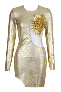 Vestido con cuentas de malla de manga larga con estampado metalizado dorado