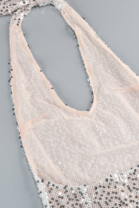 Vestido con escote halter y lentejuelas en color gris