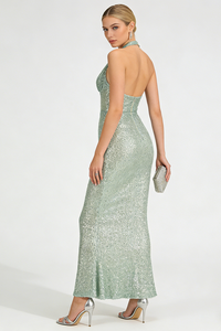 Vestido con escote halter y lentejuelas en color verde