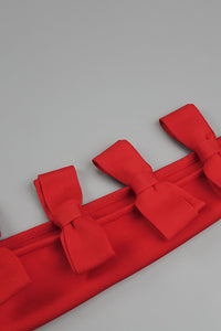 Mini vestido vermelho com bandagem e laço