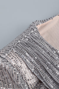 Vestido con escote halter y lentejuelas en color gris