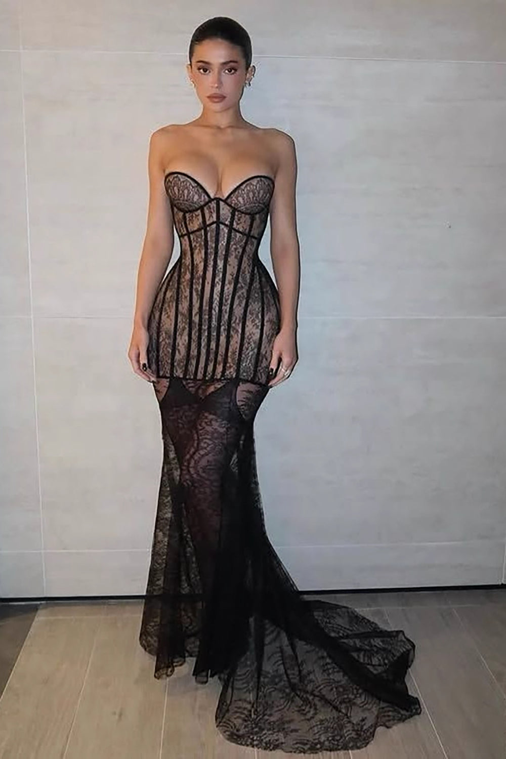 Strapless Long Lace Corset Gown Black / Large