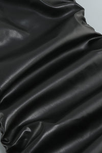Vestido abrigo de cuero con chal fruncido negro