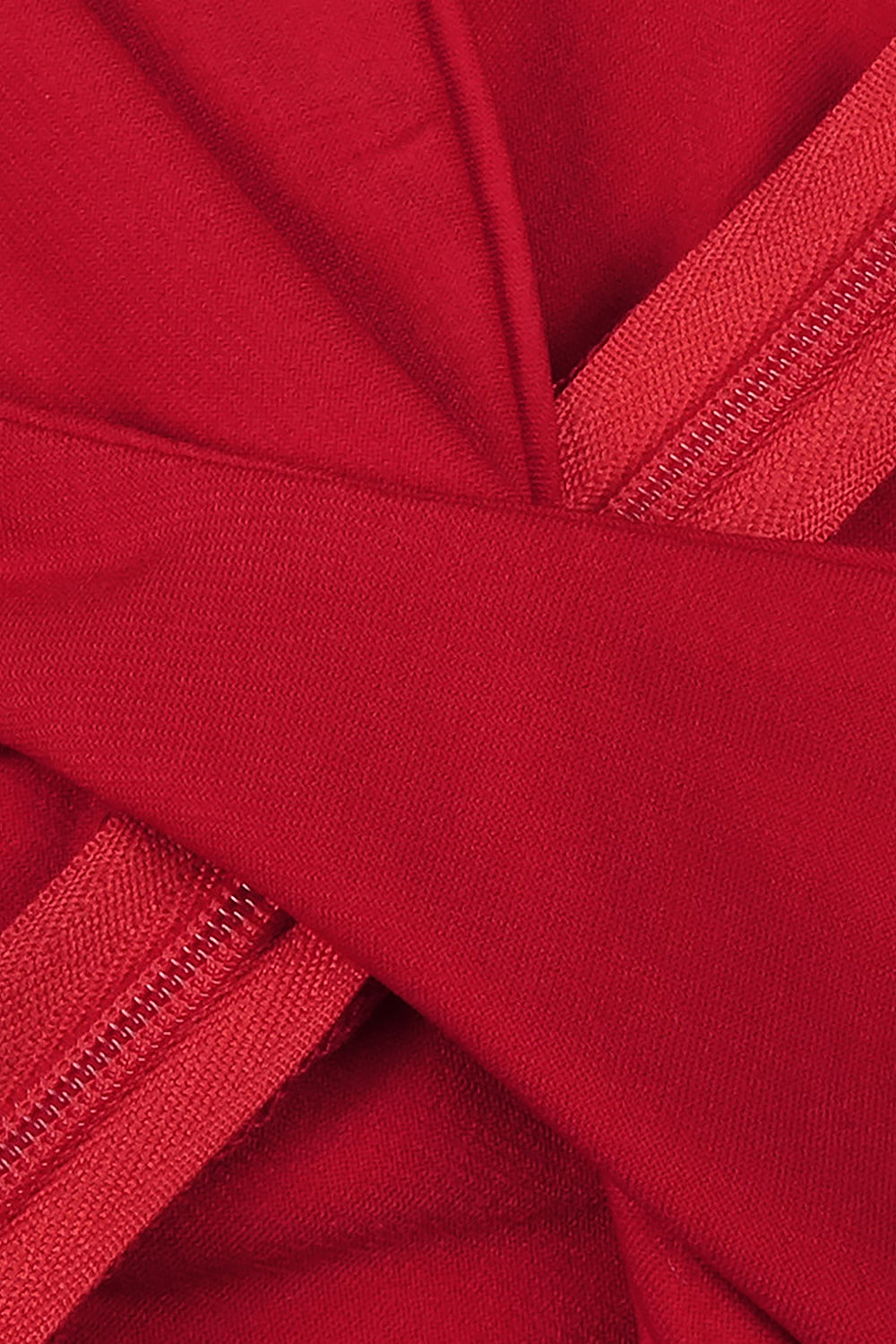 Vestido midi con abertura fruncida en rojo
