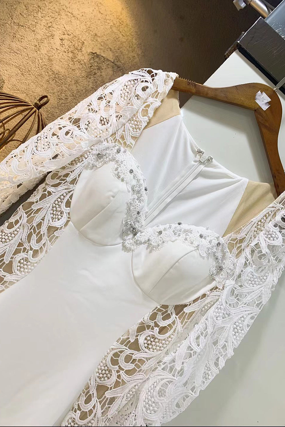Luxury and Graceful White Lace Long Sleeves Mermaid Trumpet Wedding Dress - IULOVER