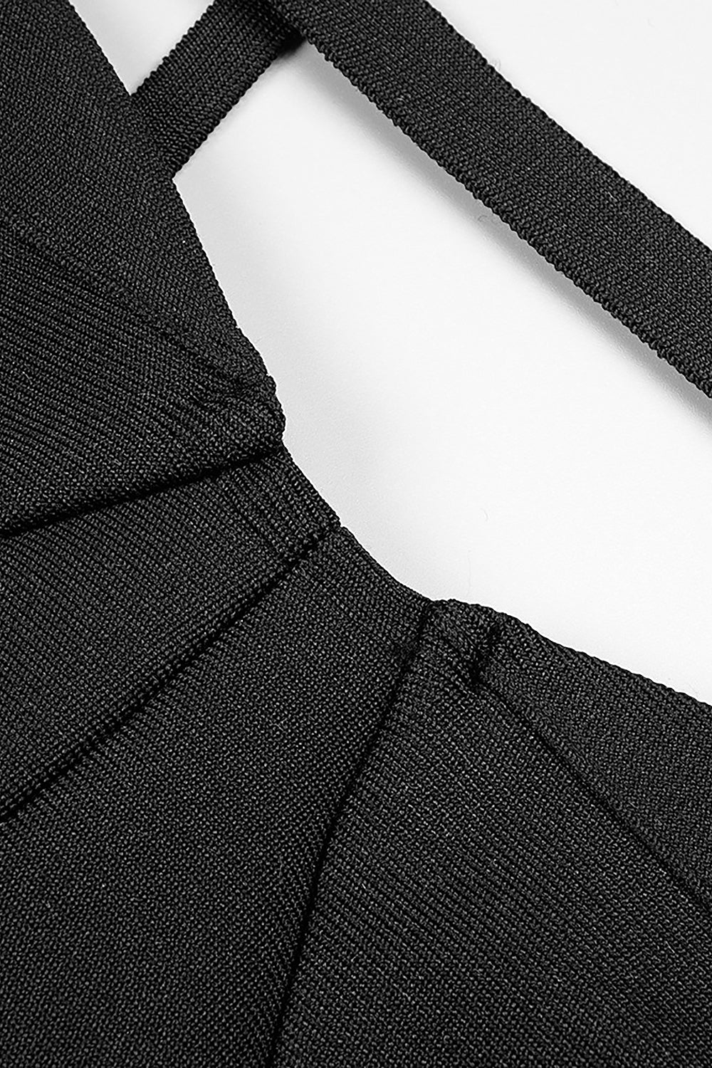 Vestido midi com bandagem elástica aberta e enfeitada em preto