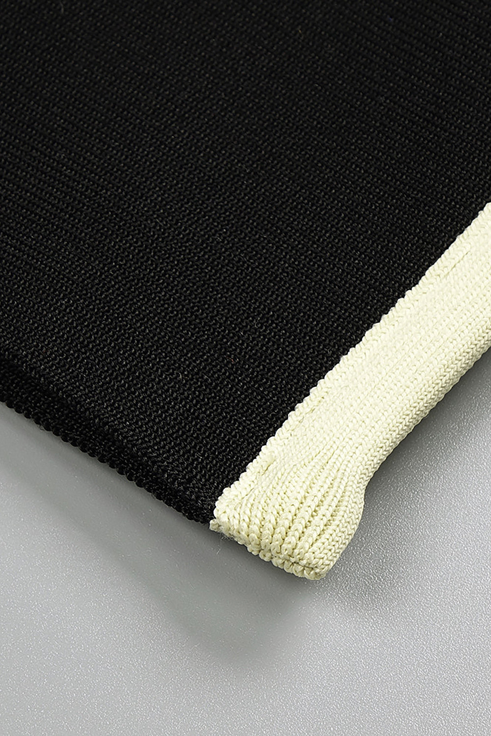 Vestido maxi bandagem sem mangas com alças finas em preto bege