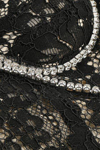 Vestido maxi de renda fina com tiras e cristais em preto