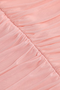 Minivestido fruncido con tiras en rosa