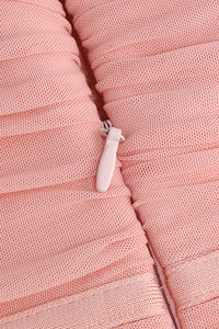 Minivestido fruncido con tiras en rosa