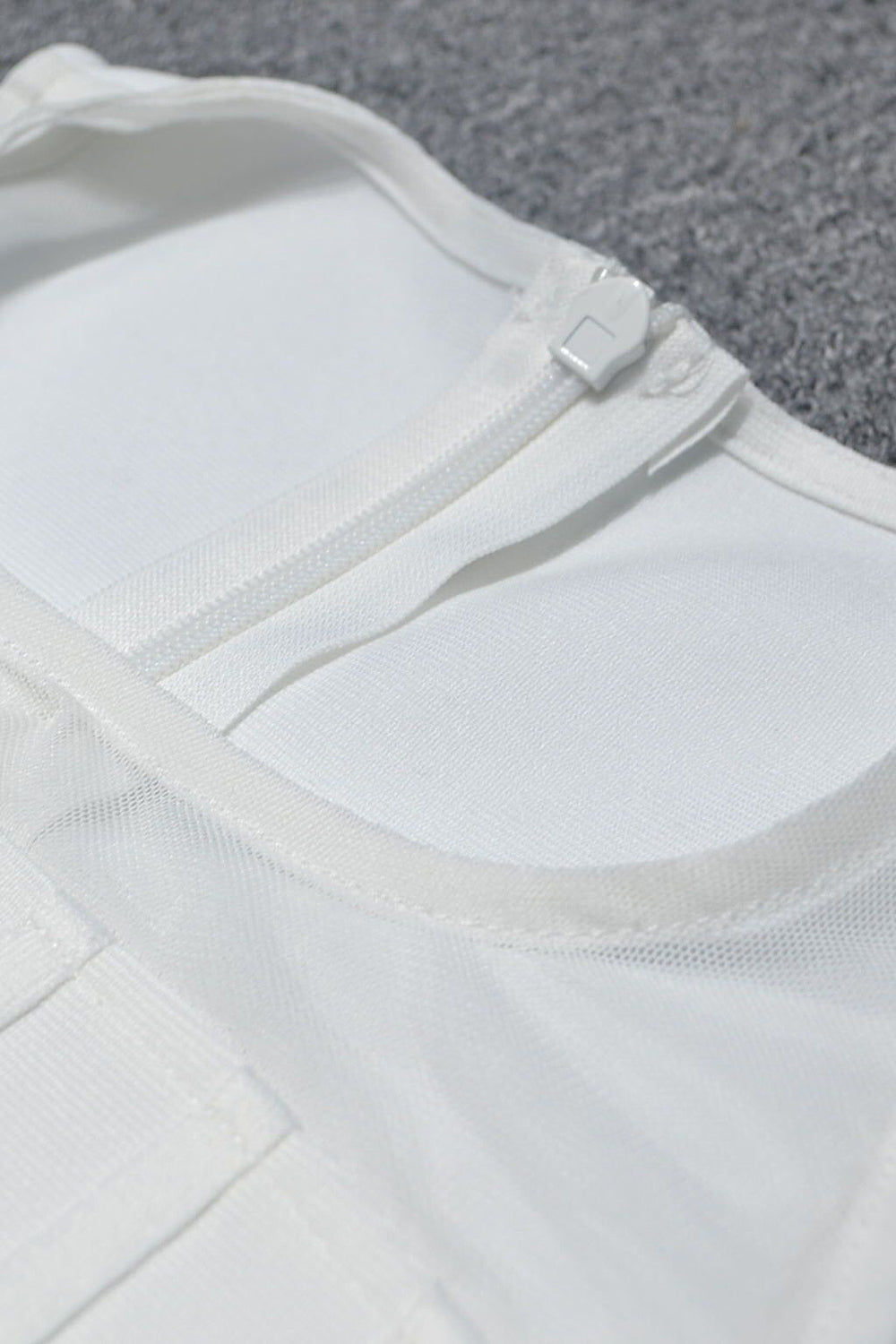 Vestido Bandage De Malla Ahuecado Con Cuello Cuadrado Blanco