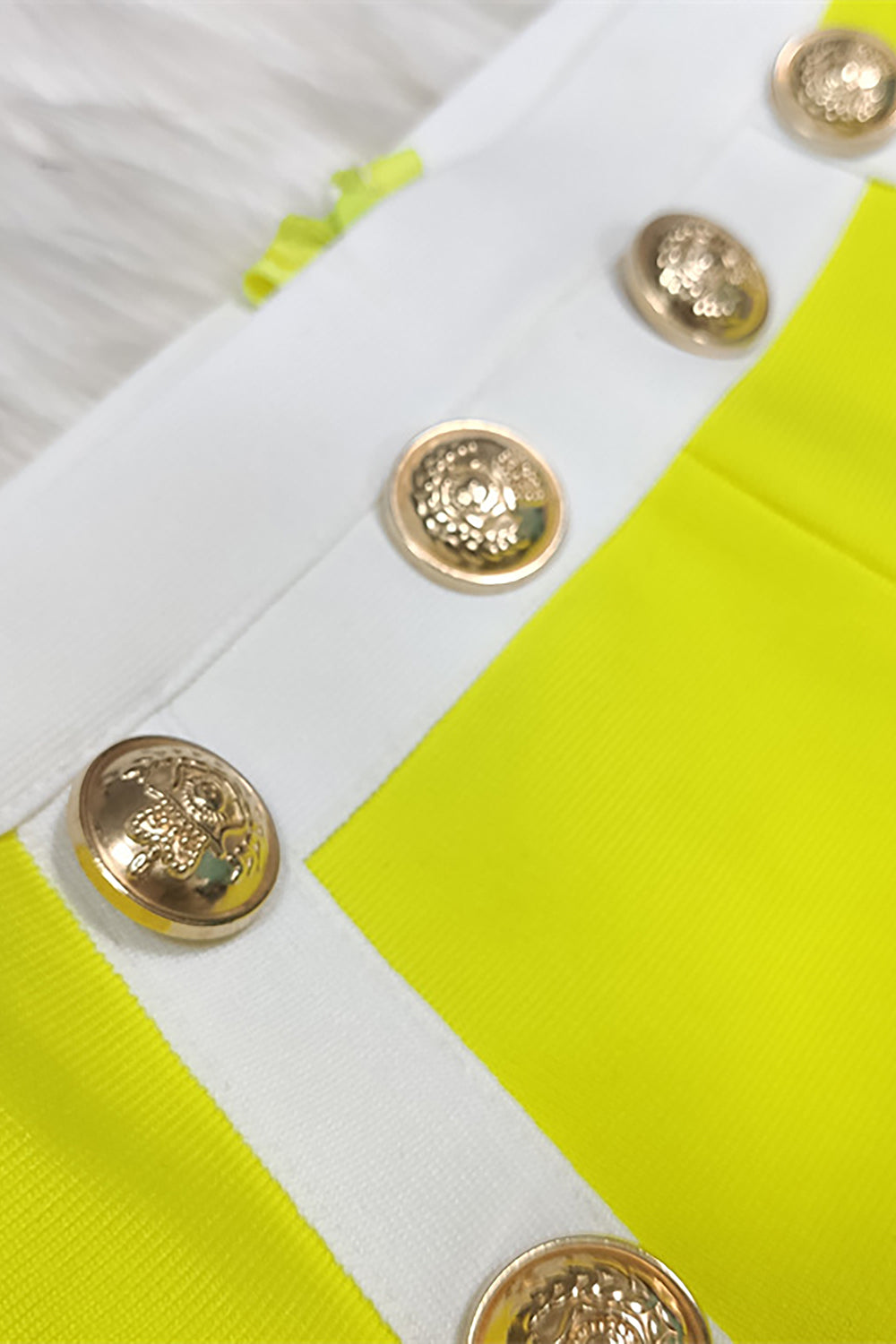 Conjunto de bandagem amarela de duas peças, espartilho com tiras e calças largas de cintura alta